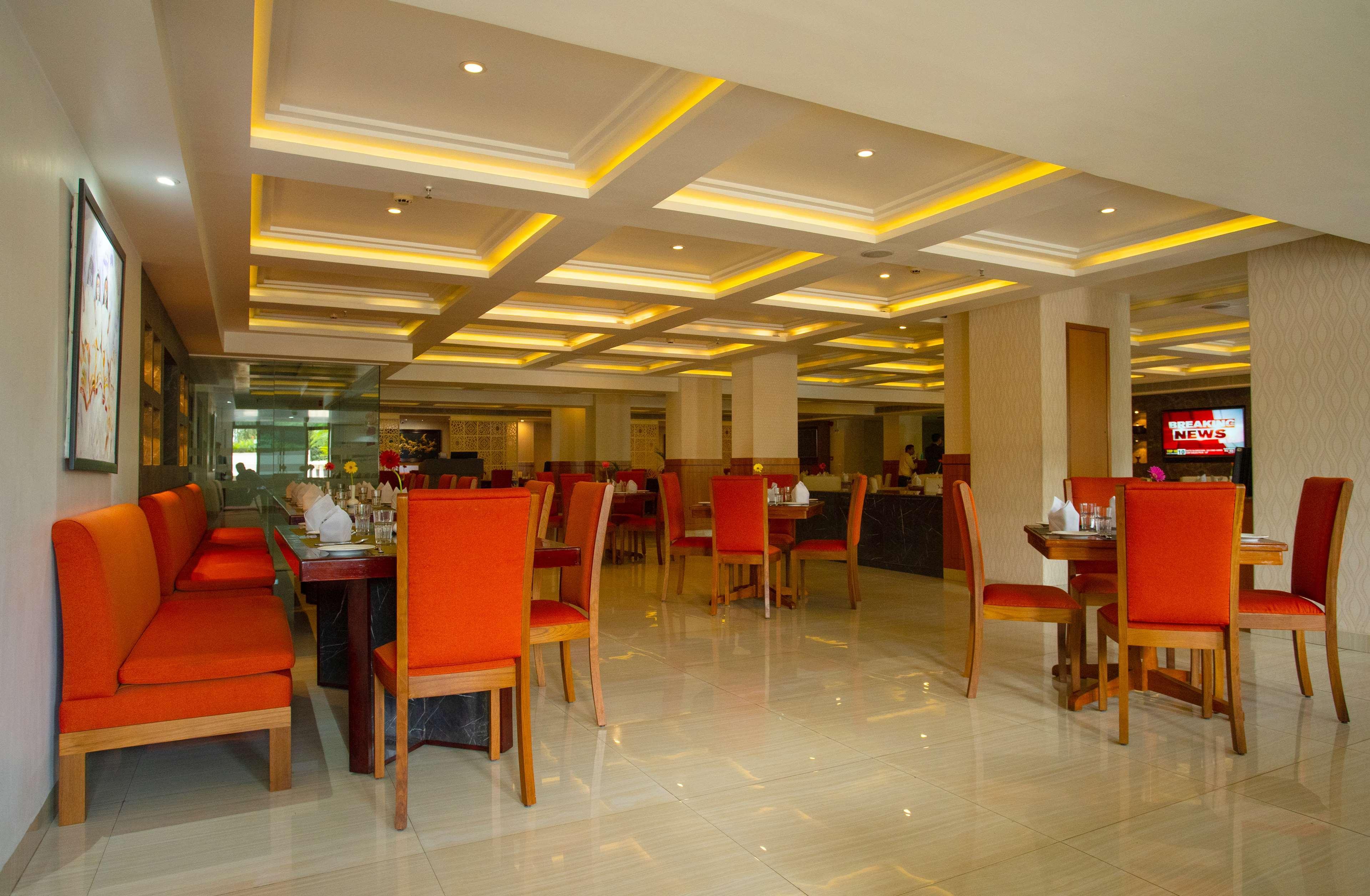 Classic Grande,A Member Of Radisson Hotell Imphal Eksteriør bilde